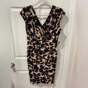 Adrianna Papell women’s dress size 10, poly blend, NWT, animal print